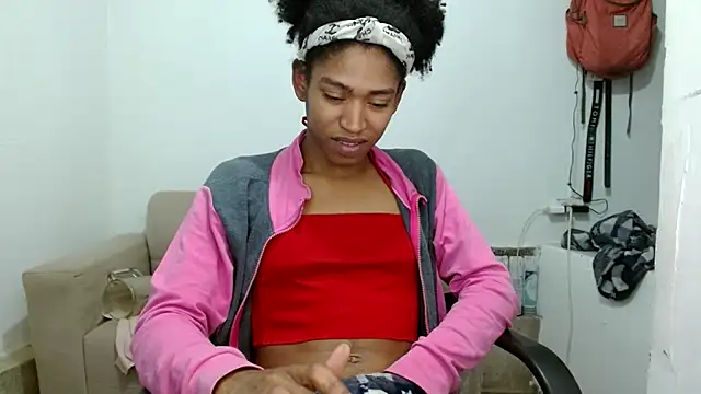 Snapshot of angelamarie1 chatting on 11/15/25, 09:41 angelamarie1 online show from 11/15/25, 09:41