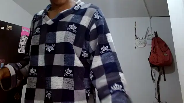 Snapshot of angelamarie1 chatting on 11/09/25, 03:49 angelamarie1 online show from 11/09/25, 03:49