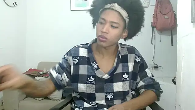 angelamarie1 online show from 03/05/26, 10:59