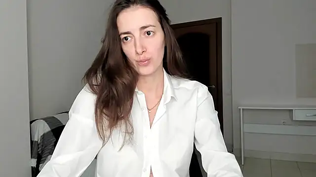 Sabrina Mur online show from 10/29/25, 10:25