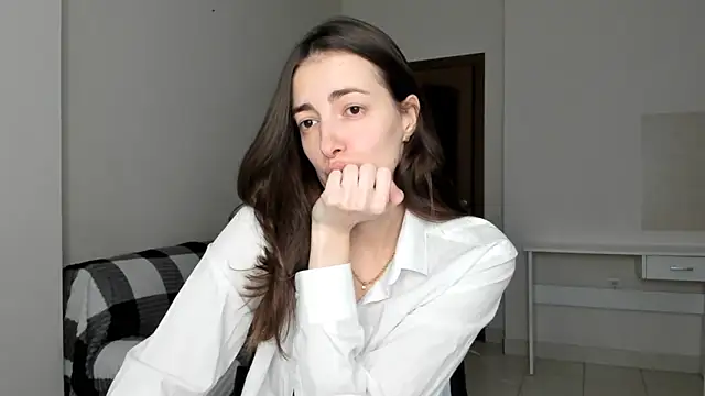 Sabrina Mur online show from 11/25/25, 12:49