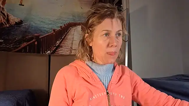 Snapshot of Lola_Belgium chatting on 06/10/26, 03:35 Lola Belgium online show from 06/10/26, 03:35