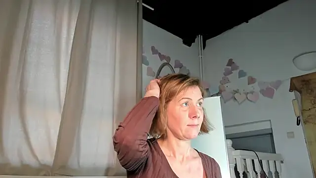 Lola Belgium online show from 03/02/25, 04:25