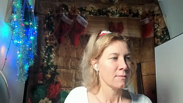 Lola Belgium online show from 12/18/25, 09:03