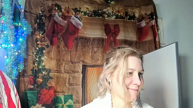 Lola Belgium online show from 12/22/25, 06:46