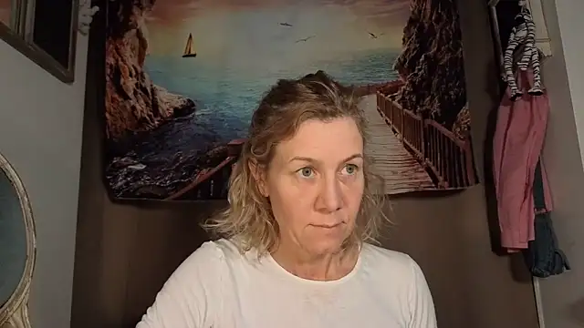 Snapshot of Lola_Belgium chatting on 05/30/26, 05:36 Lola Belgium online show from 05/30/26, 05:36