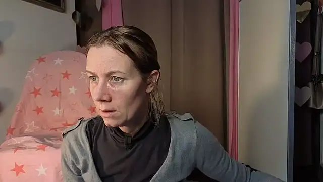 Lola Belgium online show from 02/25/26, 07:52