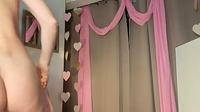 Lola Belgium online show from 02/26/26, 08:36