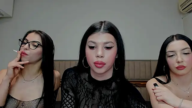 Sierra Halle online show from 01/16/26, 08:24