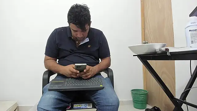 isearchcompany online show from 11/30/25, 07:36