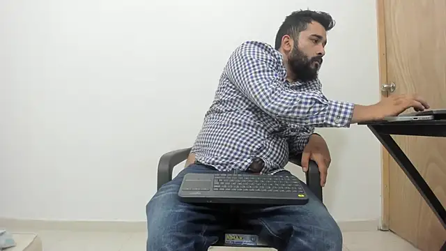 isearchcompany online show from 11/20/25, 08:09