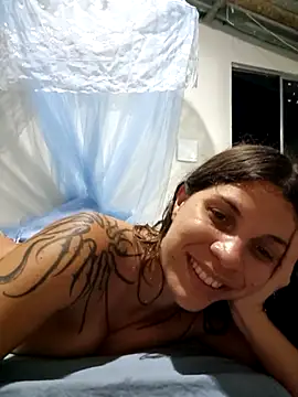 Snapshot of frenchxena98 chatting on 12/07/24, 11:51 frenchxena98 online show from 12/07/24, 11:51