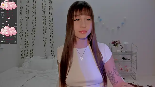 Snapshot of Mary_tiim chatting on 02/26/25, 05:00 Mary tiim online show from 02/26/25, 05:00