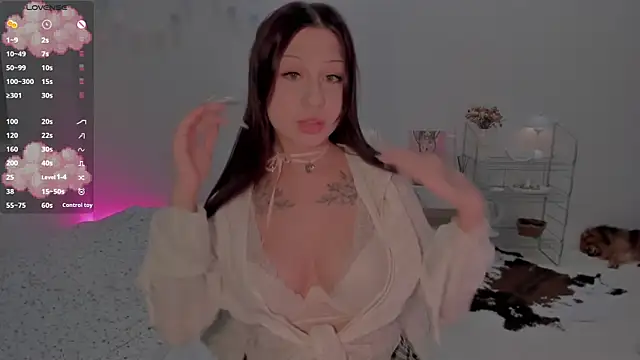 Mary tiim online show from 10/23/25, 02:16