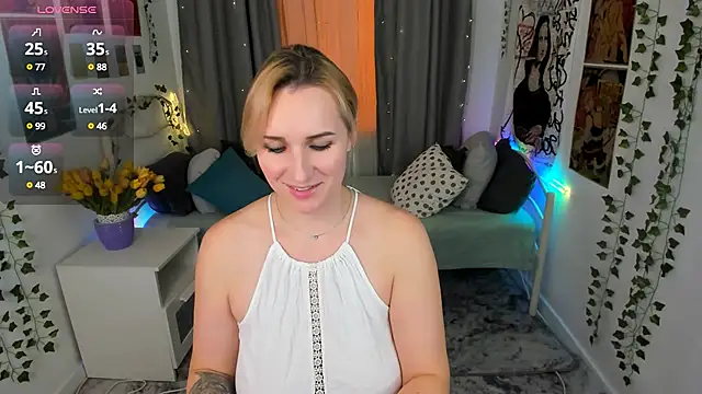 Snapshot of Karinella_x chatting on 03/09/25, 09:46 Karinella x online show from 03/09/25, 09:46