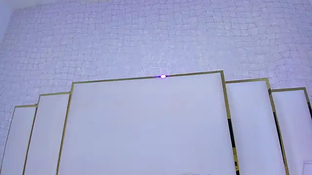 Snapshot of paola_rodriguez chatting on 12/15/25, 12:00 paola rodriguez online show from 12/15/25, 12:00