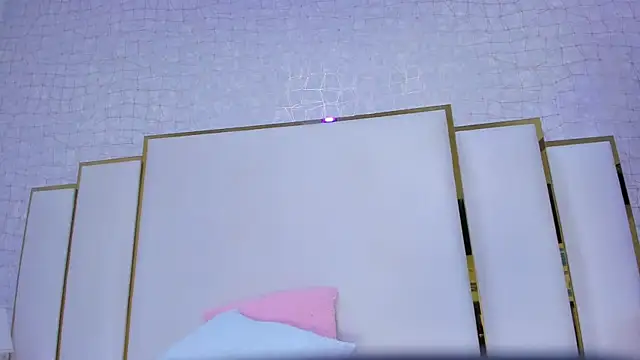 Snapshot of paola_rodriguez chatting on 09/21/25, 11:48 paola rodriguez online show from 09/21/25, 11:48