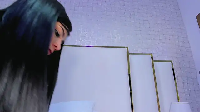 Snapshot of paola_rodriguez chatting on 10/19/25, 11:35 paola rodriguez online show from 10/19/25, 11:35