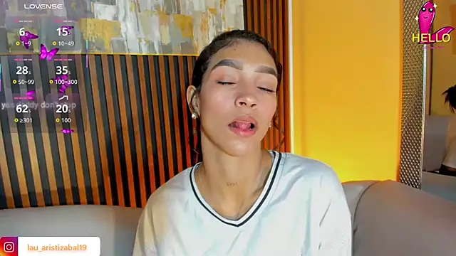 LauraAristizabal online show from 03/25/26, 12:37