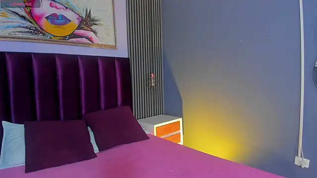 LauraAristizabal online show from 03/26/26, 12:36