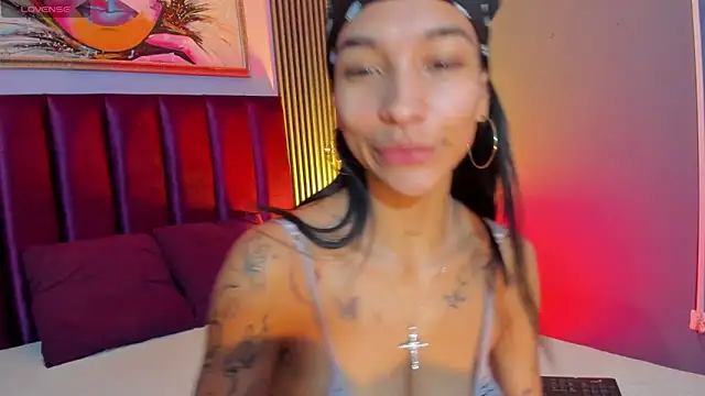 LauraAristizabal online show from 03/08/26, 12:41