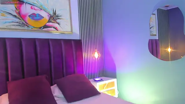 LauraAristizabal online show from 10/30/25, 12:36