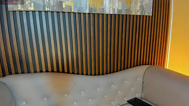 LauraAristizabal online show from 03/19/26, 12:38