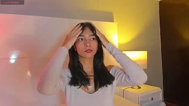 LauraAristizabal online show from 02/22/26, 01:02