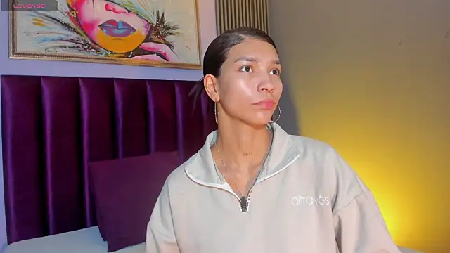 LauraAristizabal online show from 03/01/26, 12:27