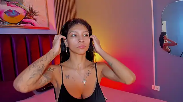 LauraAristizabal online show from 03/03/26, 12:34