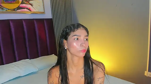 LauraAristizabal online show from 05/12/26, 11:49