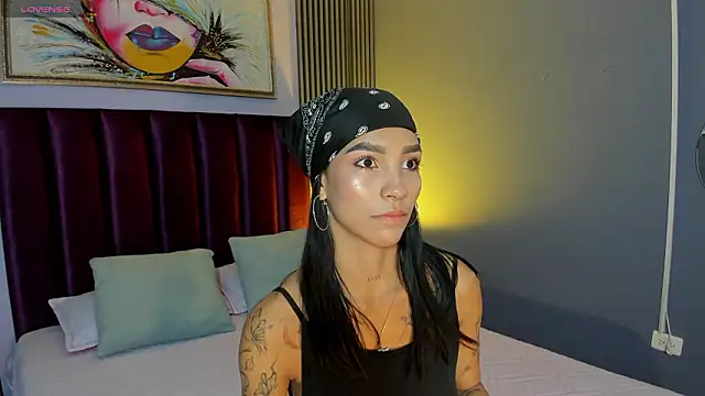 LauraAristizabal online show from 03/27/26, 12:28