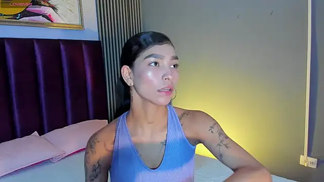 LauraAristizabal online show from 05/23/26, 11:53