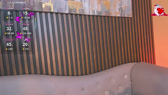 LauraAristizabal online show from 09/14/25, 12:49