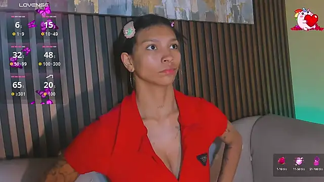 LauraAristizabal online show from 10/09/25, 12:49