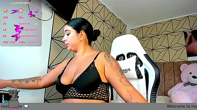 vane lopez  online show from 11/12/25, 06:34