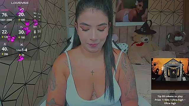 vane lopez  online show from 10/18/25, 05:26