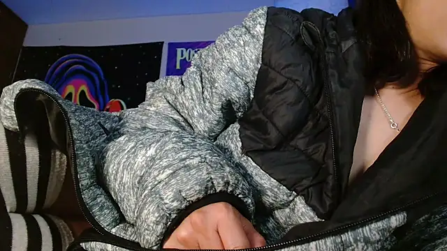 Snapshot of MINI_Petite chatting on 01/13/26, 08:18 MINI Petite online show from 01/13/26, 08:18