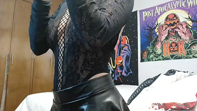 Snapshot of MINI_Petite chatting on 01/09/26, 09:22 MINI Petite online show from 01/09/26, 09:22