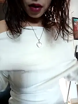 MINI Petite online show from 04/28/26, 05:39