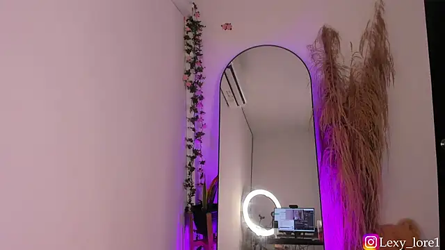 Lexy lore1 online show from 12/22/25, 07:30