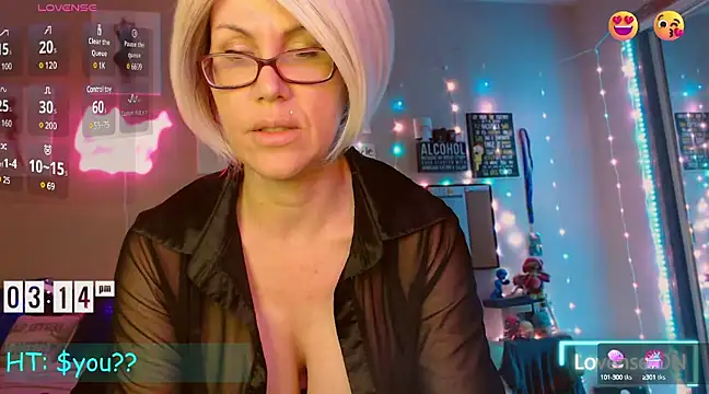 Snapshot of EmmaIsHere chatting on 03/16/25, 09:16 EmmaIsHere online show from 03/16/25, 09:16