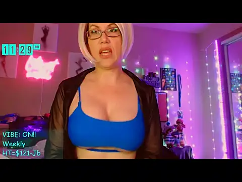 EmmaIsHere online show from 04/21/26, 05:30