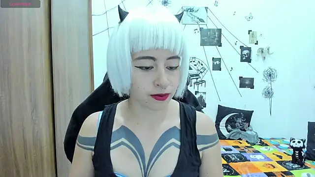 yunkodolly666 online show from 03/02/25, 09:30