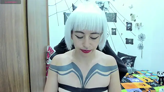 yunkodolly666 online show from 03/15/25, 12:25