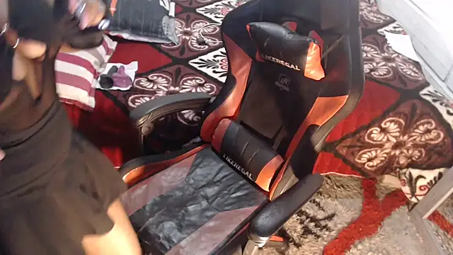 sexyjustin202 online show from 02/11/26, 12:54