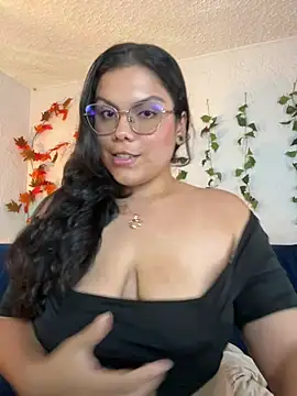 kittylu   online show from 06/02/26, 02:11
