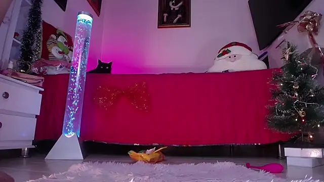 miaa-lee online show from 12/18/25, 04:39