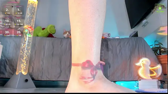 miaa-lee online show from 11/21/25, 01:59