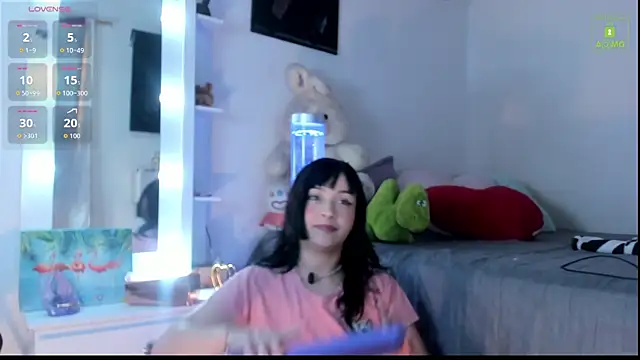 miaa-lee online show from 11/20/25, 01:56